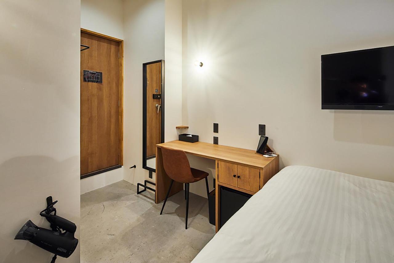 Mizuka Imaizumi 4 - Unmanned Hotel - Fukuoka  Luaran gambar